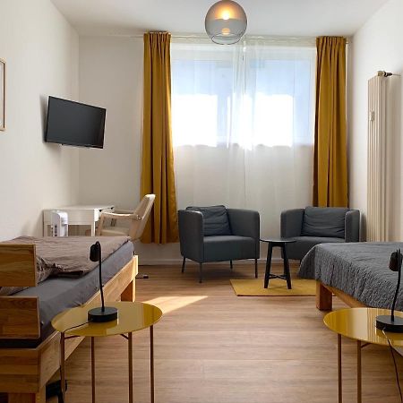 Alles Komplett - 2 Schlafzimmer, Grosse Kueche, Bad Koln Bagian luar foto