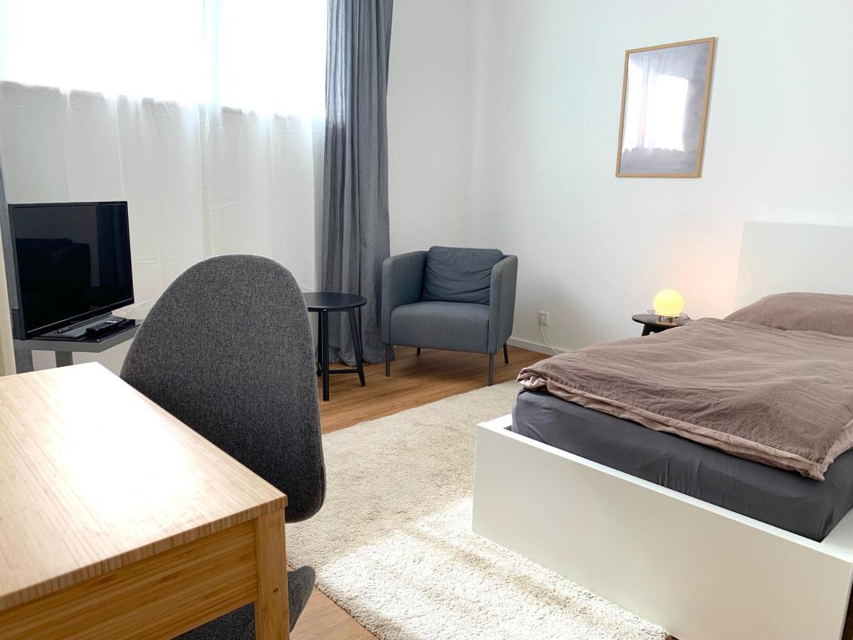 Alles Komplett - 2 Schlafzimmer, Grosse Kueche, Bad Koln Bagian luar foto